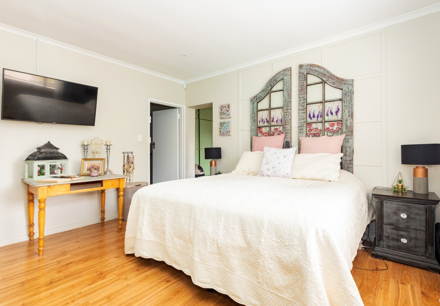 4 Bedroom Property for Sale in Stellenridge Western Cape